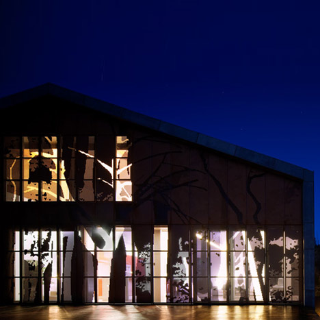 Prefab House in Cedeira by MYCC