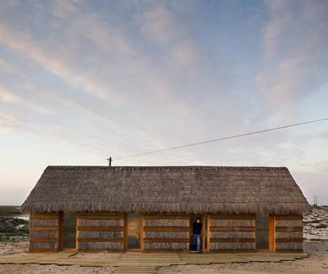 Casa Areia by Aires Mateus Architects