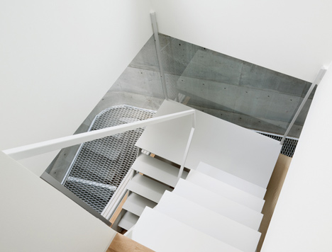 House in Minamimachi3 by Suppose Design Office