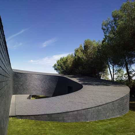 360 House by Subarquitectura