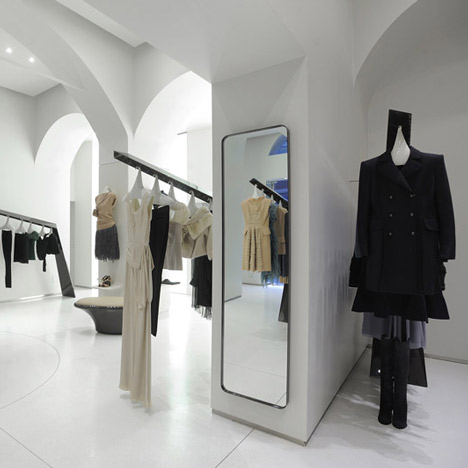 Alberta Ferretti via Montenapoleone by Sybarite