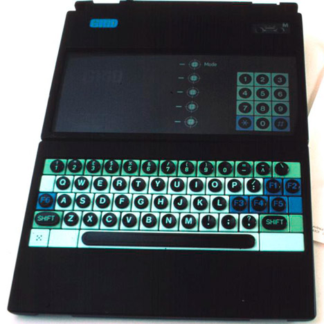 Dezeen Bill Moggridge GRiD Compass early prototype