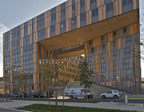 Monolith by Erick van Egeraat