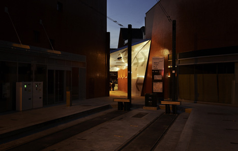 Pedestrian Crossing by Atelier 9.81