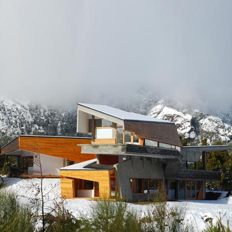 Ribbon House by G2estudio