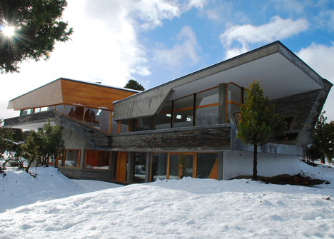 Ribbon House by G2estudio