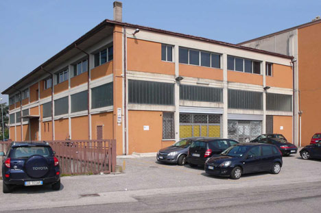 Art Gallery Showroom by Antonio Ravalli Architetti