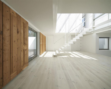 House in Meco by Jorge Mealha Arquitecto