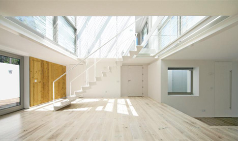 House in Meco by Jorge Mealha Arquitecto