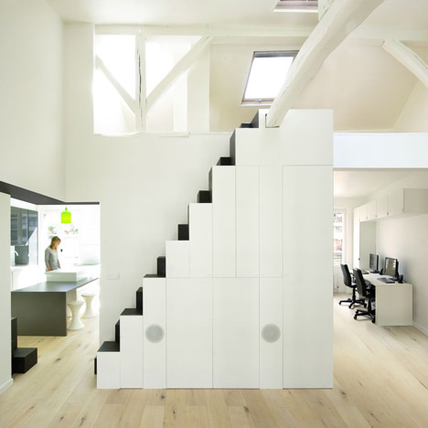 Paris apartment by MAAJ Architectes