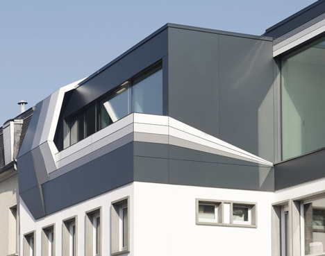 Rooftop Office Dudelange by dagli