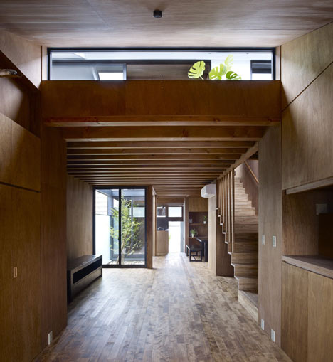 Ogaki House by Katsutoshi Sasaki and Associates