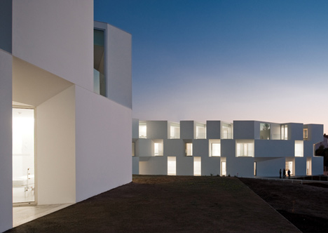 House for elderly people by Aires Mateus Arquitectos