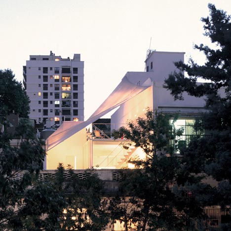 Nunez House by Adamo-Faiden